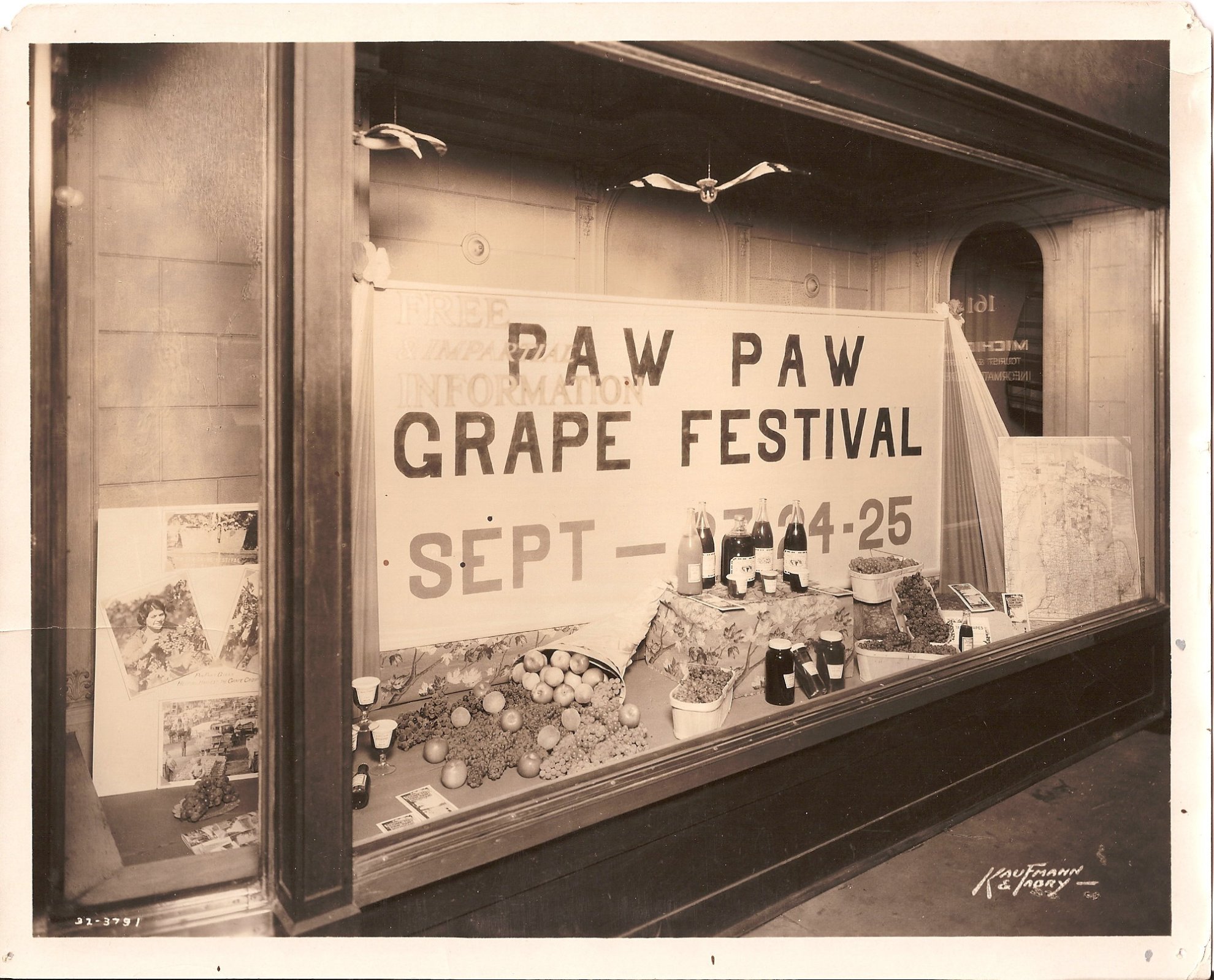 Paw Paw Wine & Harvest Festival